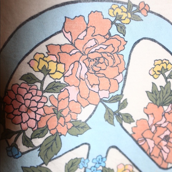 ❌SOLD❌ Billabong 🌊 peace sign crop top - Picture 7 of 7